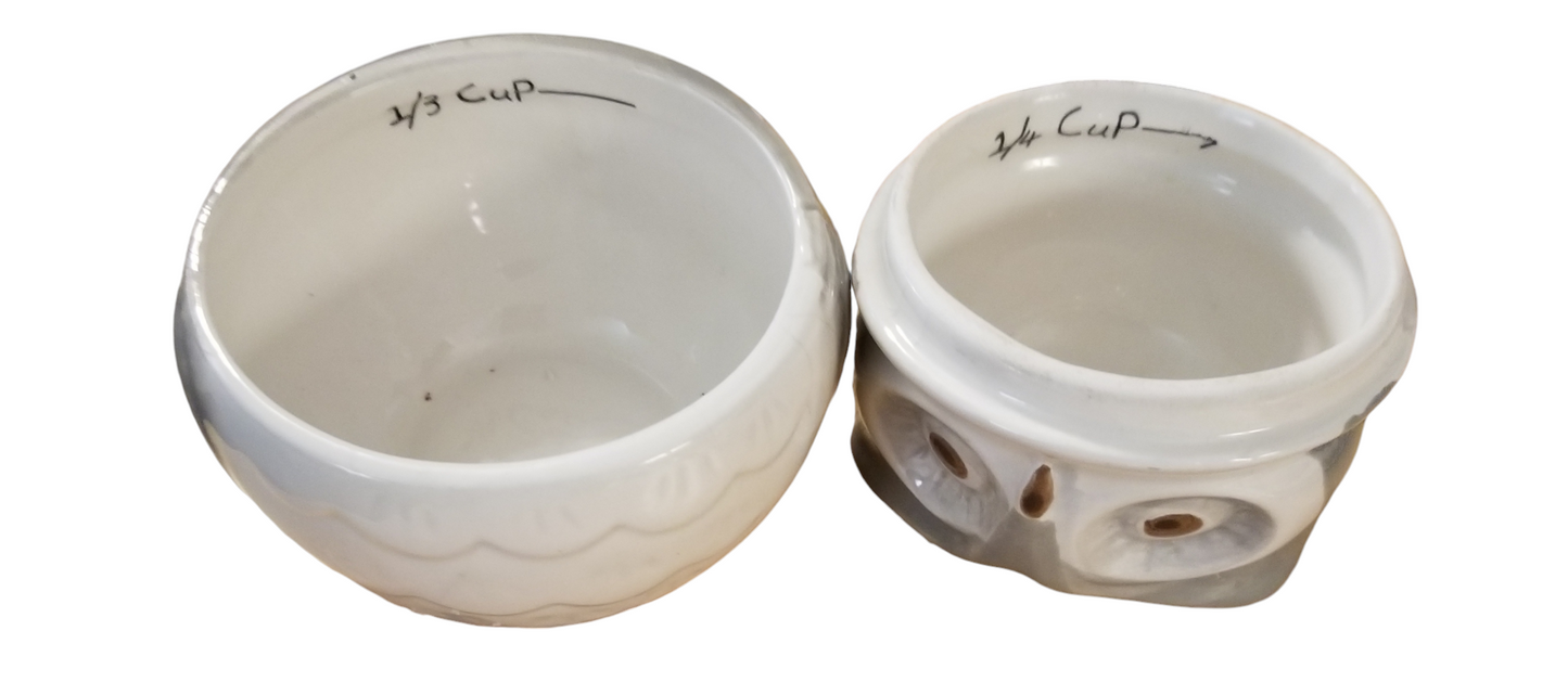 Ceramic owl measuring cups