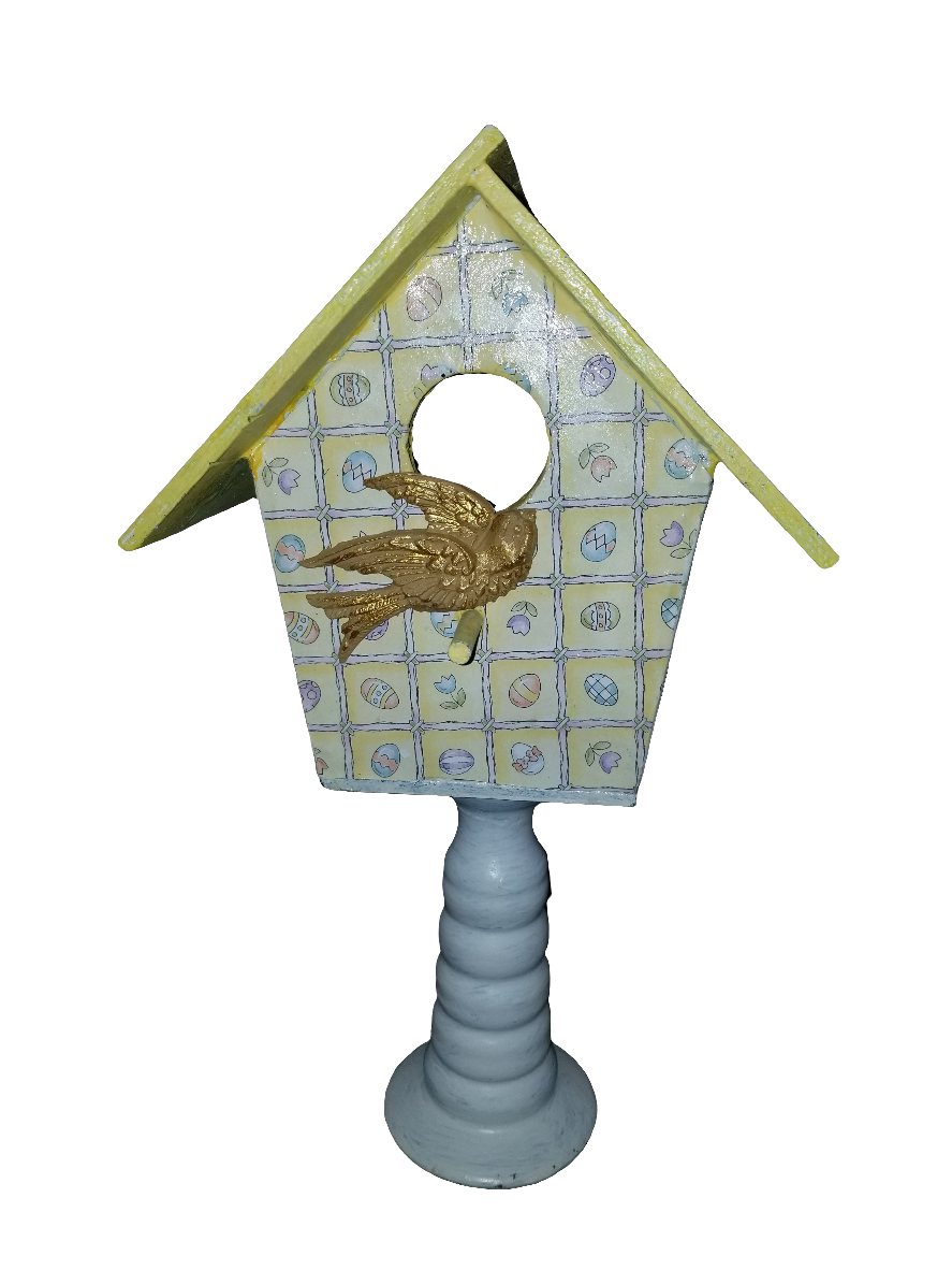 Spring birdhouse