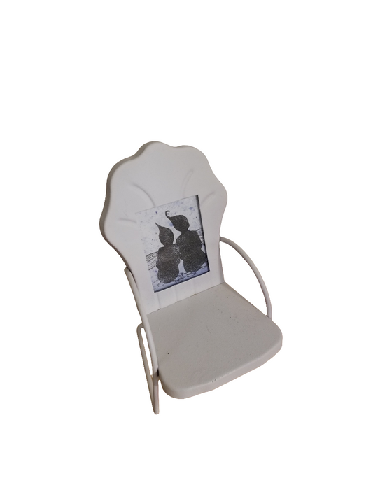 Small tin lawn chair photo holder