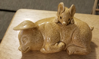 Ceramic sleeping pig with baby figurine - Cute ceramic pig and piglet laying together, animal decor - The Creative Shed - 