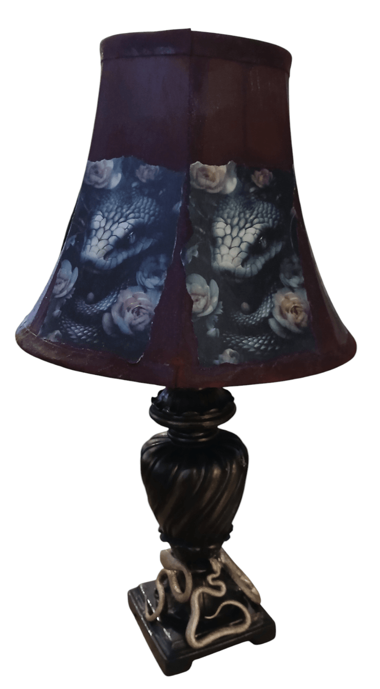Desk Lamp with snake decor - The Creative Shed - The Creative Shed - Desk Lamp with snake decor - 