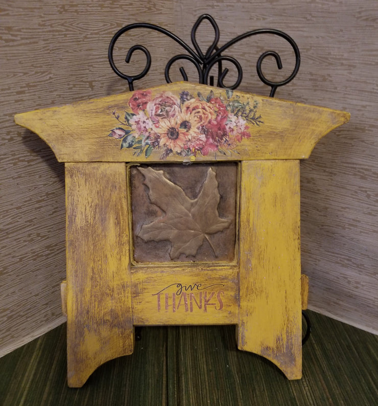 Maple Leaf wall plaque - The Creative Shed - Maple Leaf wall plaque with stamped tile - 