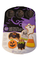 Wilton Halloween cookie shape pan - The Creative Shed - Cookie molds - The Creative Shed -  -  - Wilton Halloween cookie shape pan - 